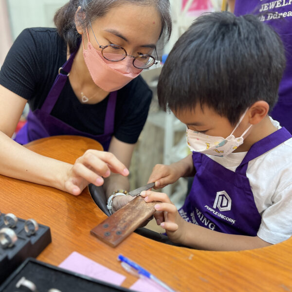 Ddreamer Jewelry Making workshops - Ho Chi Minh City Saigon Viet Ddreamer Jewelry Making workshops Ho Chi Minh City Saigon Vietnam Kid Friendly Workshops 03