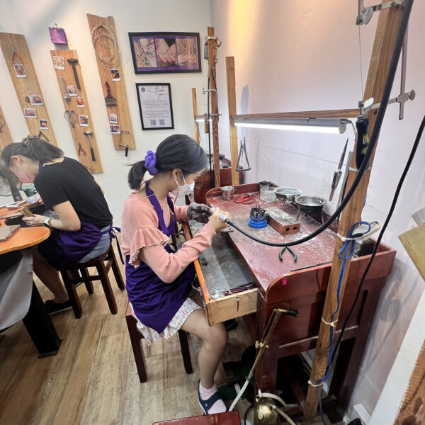 Ddreamer Jewelry Making workshops - Ho Chi Minh City Saigon Viet Ddreamer Jewelry Making workshops Ho Chi Minh City Saigon Vietnam Kid Friendly Workshops 09