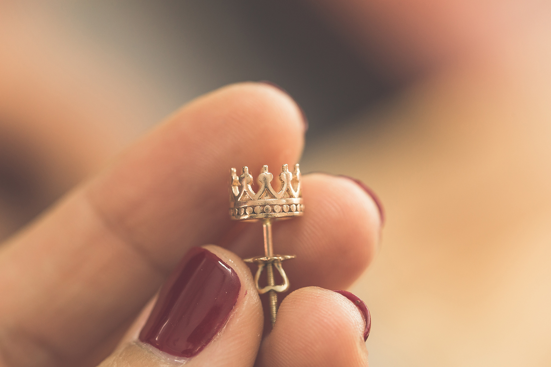 Ddreamer Jewelry ShowCase Bespoke Crown 18k Gold Earringsjpg (7)Fit for Royalty: Bespoke Crown Stud EarringsDdreamer JewelryFit for Royalty: Bespoke Crown Stud Earrings • Ddreamer Jewelry Ddreamer Jewelry ShowCase Bespoke Crown 18k Gold Earringsjpg (7)Fit for Royalty: Bespoke Crown Stud EarringsDdreamer JewelryFit for Royalty: Bespoke Crown Stud Earrings • Ddreamer Jewelry