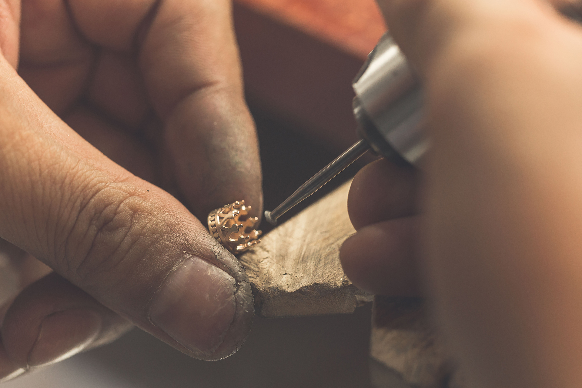 Ddreamer Jewelry ShowCase Bespoke Crown 18k Gold Earringsjpg (8)Fit for Royalty: Bespoke Crown Stud EarringsDdreamer JewelryFit for Royalty: Bespoke Crown Stud Earrings • Ddreamer Jewelry Ddreamer Jewelry ShowCase Bespoke Crown 18k Gold Earringsjpg (8)Fit for Royalty: Bespoke Crown Stud EarringsDdreamer JewelryFit for Royalty: Bespoke Crown Stud Earrings • Ddreamer Jewelry