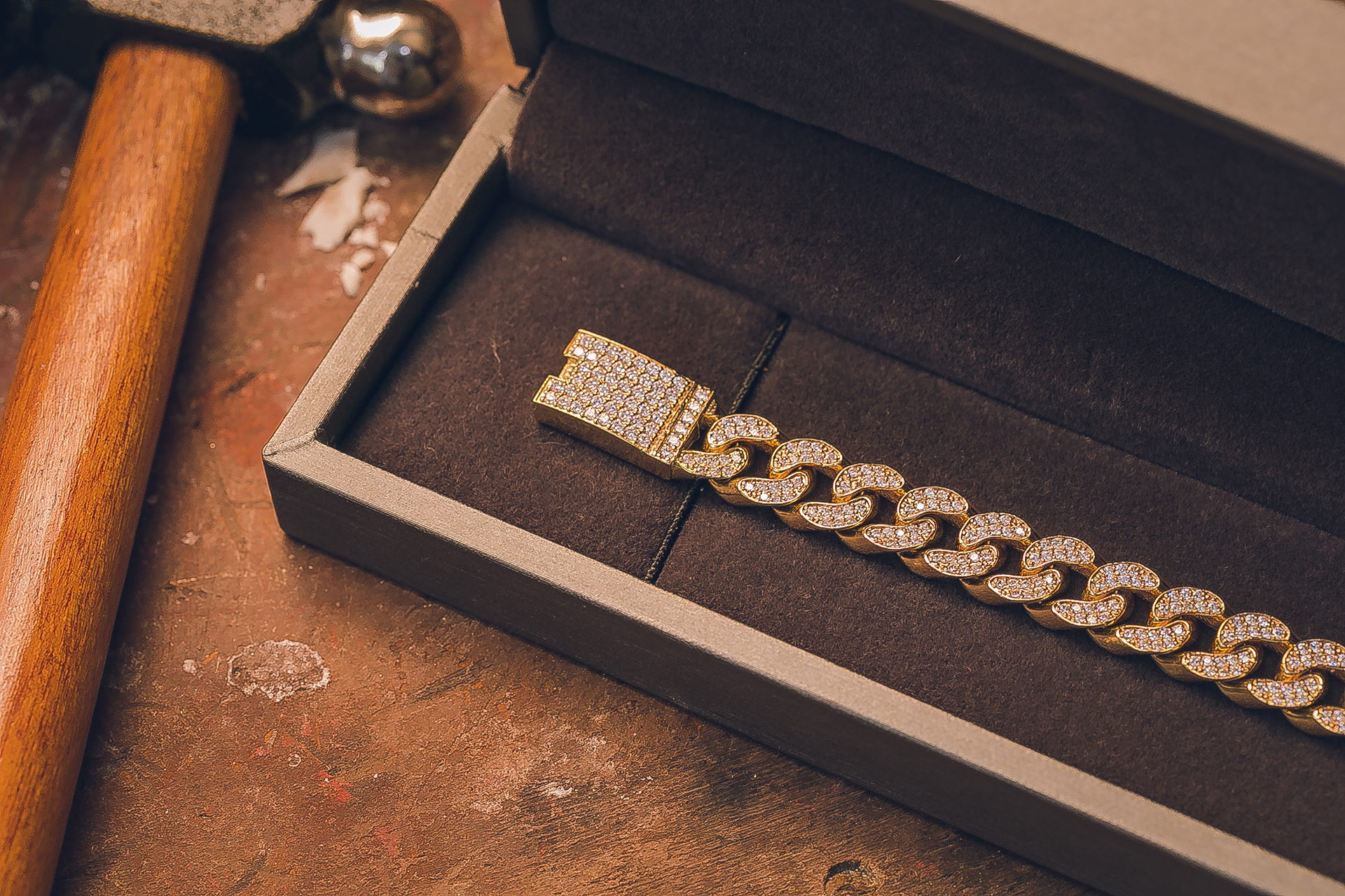 Ddreamer Jewelry ShowCase Bespoke Mens Cuban Bracelet 18k Gold Moissanite (8)Opulence Redefined: Bespoke Men's Cuban BraceletDdreamer JewelryMen's Cuban BraceletOpulence Redefined: Bespoke Men's Cuban Bracelet • Ddreamer Jewelry Ddreamer Jewelry ShowCase Bespoke Mens Cuban Bracelet 18k Gold Moissanite (8)Opulence Redefined: Bespoke Men's Cuban BraceletDdreamer JewelryMen's Cuban BraceletOpulence Redefined: Bespoke Men's Cuban Bracelet • Ddreamer Jewelry