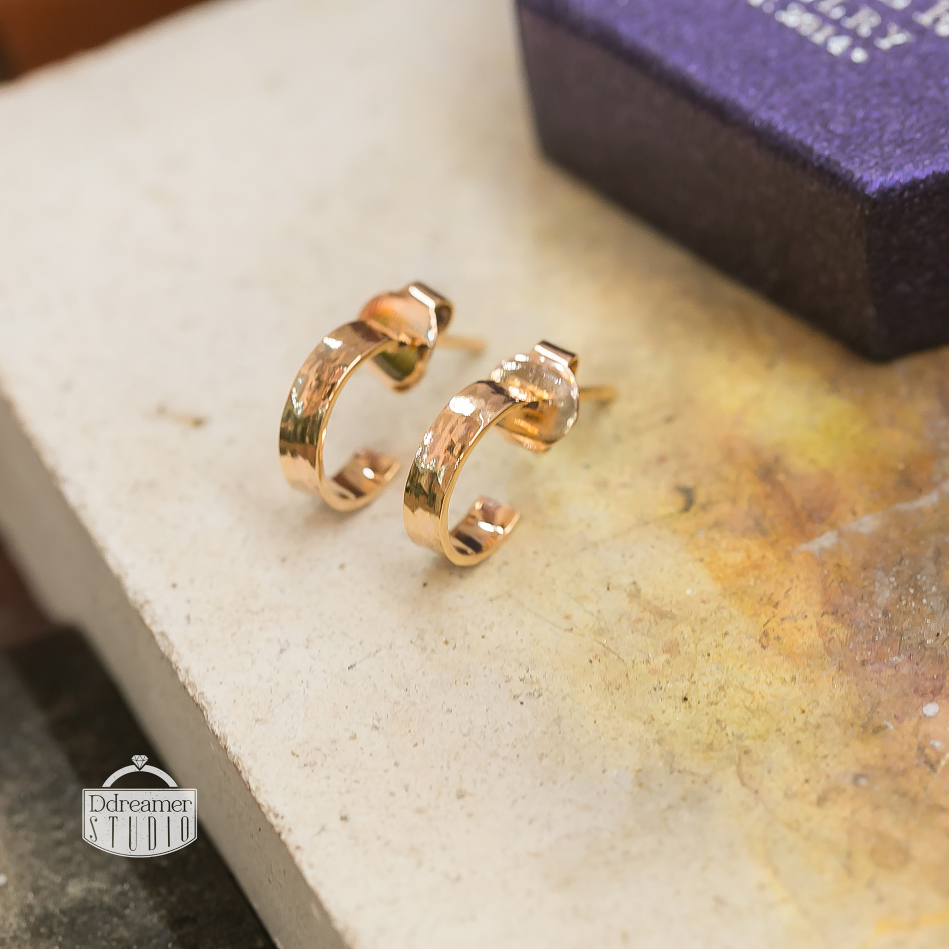 Ddreamer Jewelry ShowCase Gold 10k ammer Texture earrings (5)Modern Minimalism: 10k Gold Ball Point Hammered EarringsDdreamer JewelryModern Minimalism: 10k Gold Ball Point Hammered Earrings • Ddreamer Jewelry Ddreamer Jewelry ShowCase Gold 10k ammer Texture earrings (5)Modern Minimalism: 10k Gold Ball Point Hammered EarringsDdreamer JewelryModern Minimalism: 10k Gold Ball Point Hammered Earrings • Ddreamer Jewelry